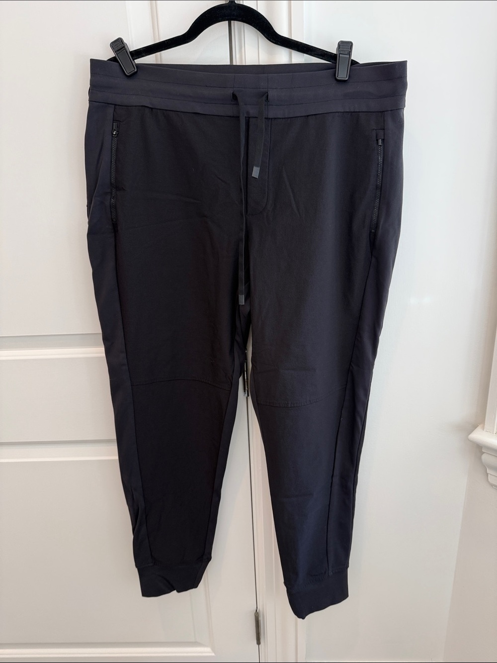 Athleta Headlands Hybrid Trek Jogger Size 16 Black